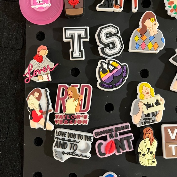 Taylor Swift Croc charms 38 count - Picture 6 of 6